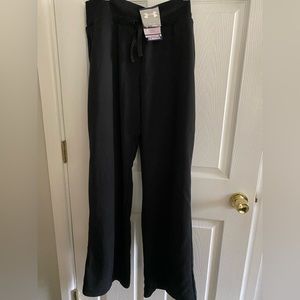 NWT Under Armour Women’s XL Cold Gear Pants